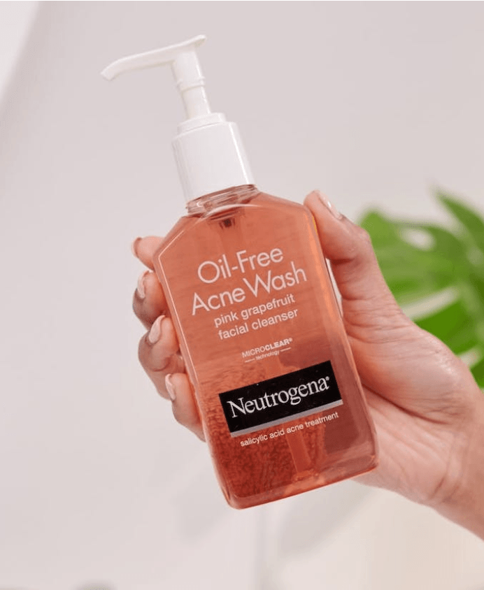 Neutrogena Oil-Free Acne Wash Pink Grapefruit - Seraphim Beauty